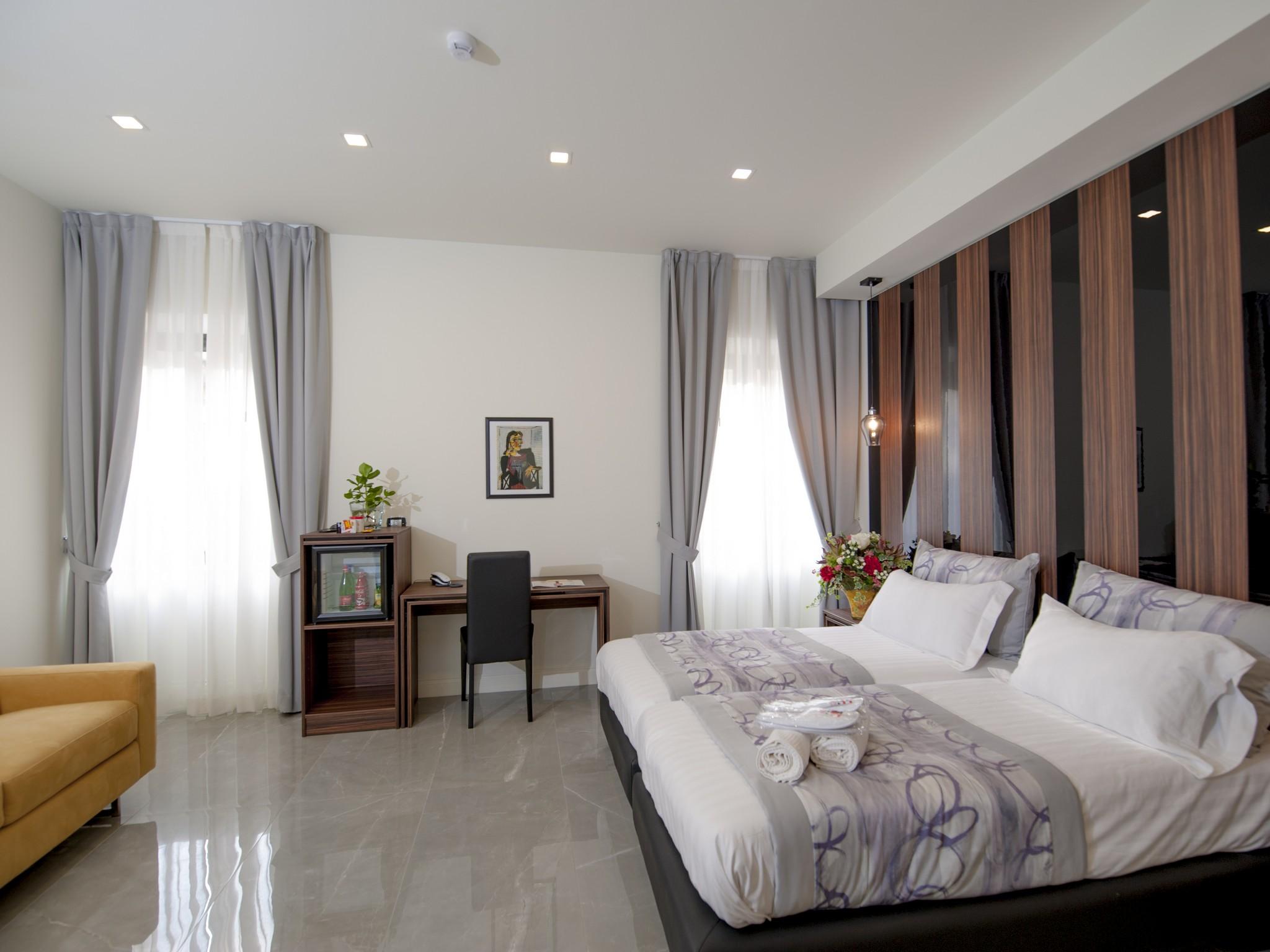 Hotel Palazzo Firenze Napoli Esterno foto