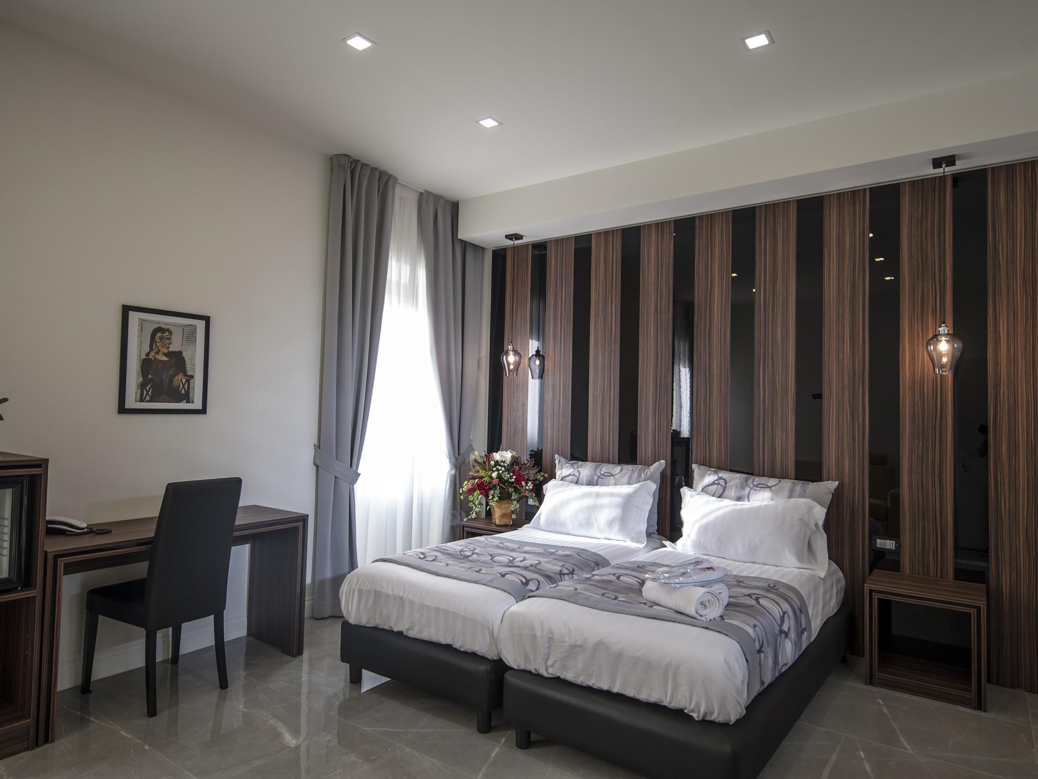Hotel Palazzo Firenze Napoli Esterno foto