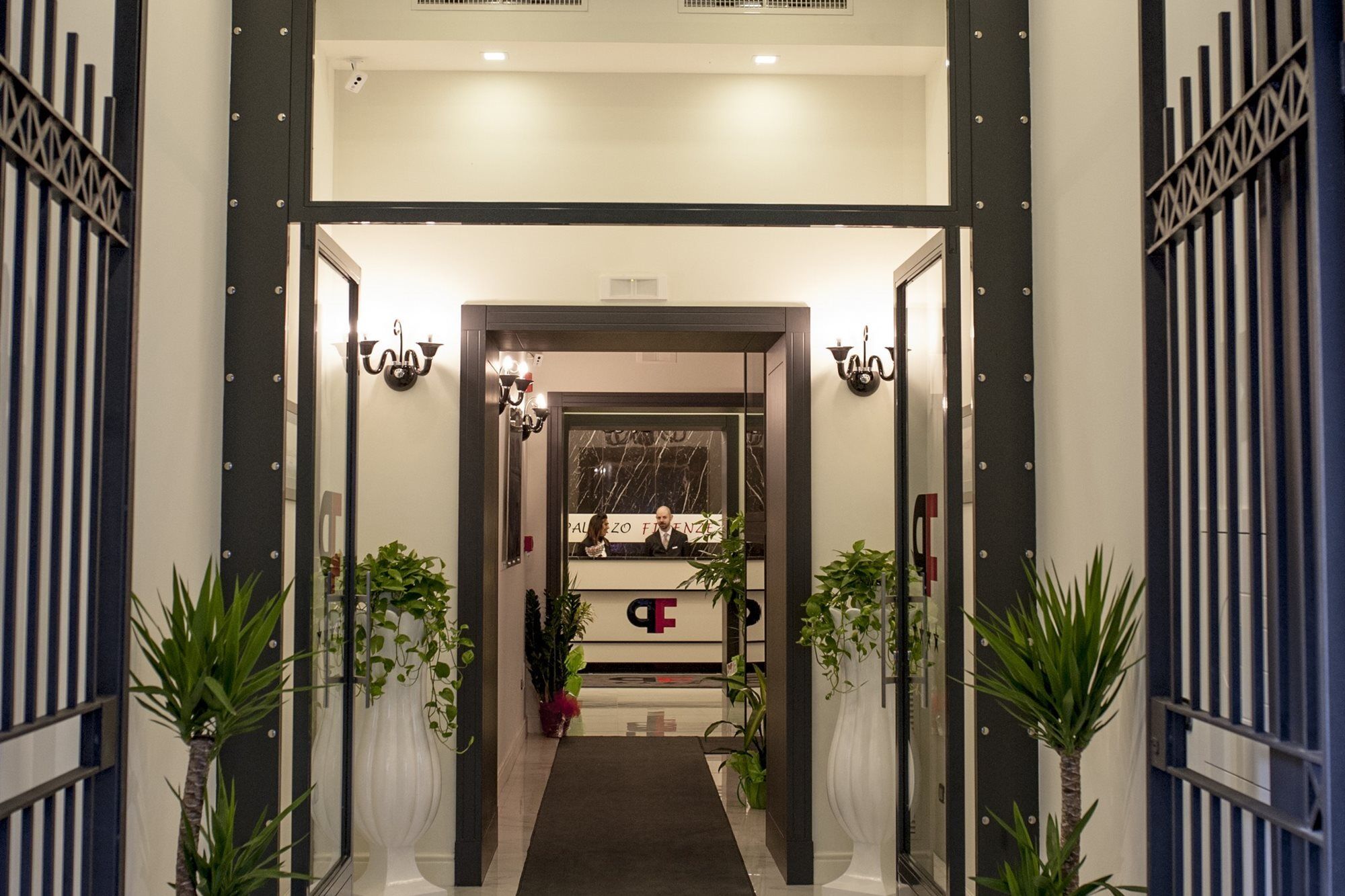 Hotel Palazzo Firenze Napoli Esterno foto